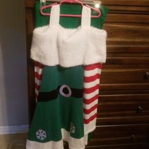Christmas sweater/dress with green leggins